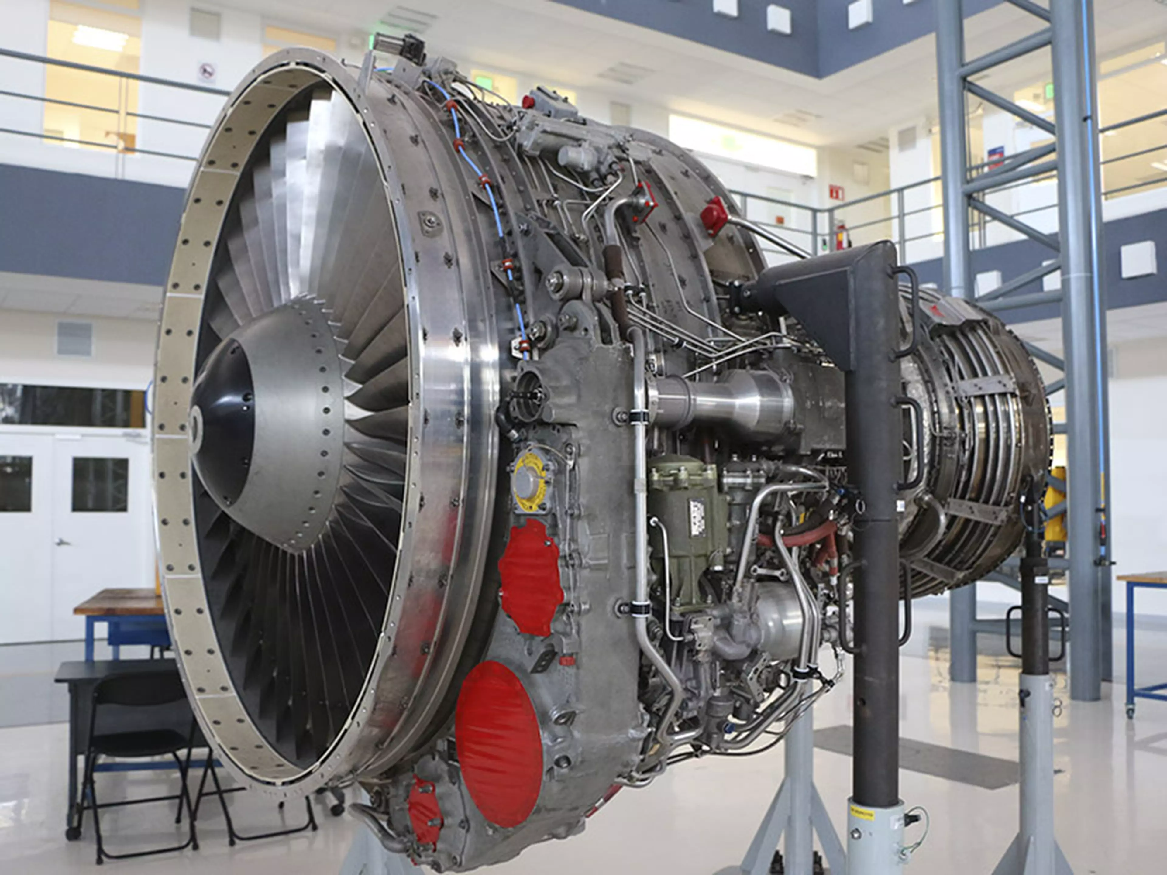 UNAQ university aircraft engine